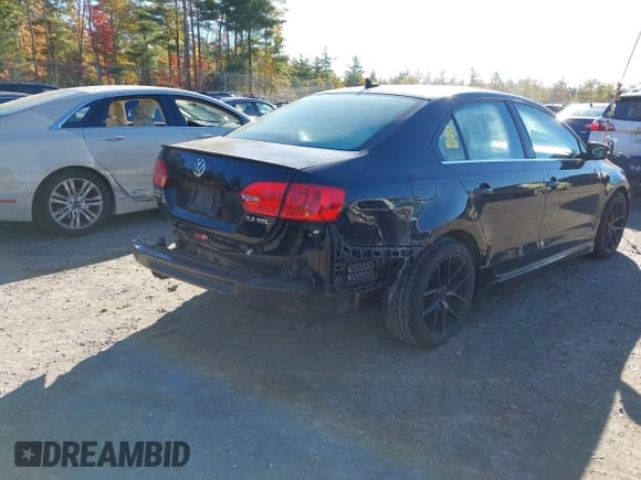 ✅ 2011 Volkswagen Jetta SEL • VIN: 3VWLX7AJ1BM300331 • Lot: 43441099. Listed on IAAI with 165,596 mi. Free auction sales archive from the USA and detailed vehicle history report at DreamBid. Image 4.