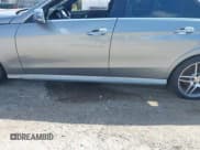 ✅ 2015 Mercedes-Benz E 350 Sport • VIN: WDDHF8JBXFB133335 • Lot: 43142788. Wystawiony na IAAI z przebiegiem 117 708 mil. Bezpłatny archiwum sprzedaży aukcyjnych z USA i szczegółowy raport historii pojazdu na DreamBid. Zdjęcie 20.