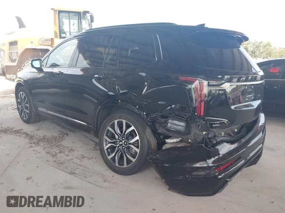 ✅ 2021 Cadillac XT6 Sport • VIN: 1GYKPHRS9MZ105736 • Lot: 42683272. Listed on IAAI with 26,615 mi. Free auction sales archive from the USA and detailed vehicle history report at DreamBid. Image 3.