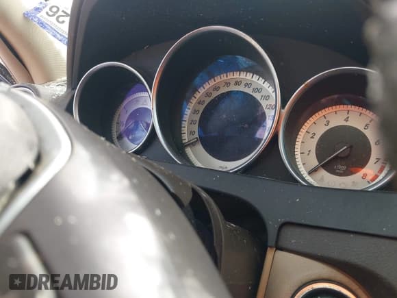 ✅ 2013 Mercedes-Benz C 250 Sport • VIN: WDDGF4HBXDR275022 • Lot: 42709848. Wystawiony na IAAI z przebiegiem Nie podano. Bezpłatny archiwum sprzedaży aukcyjnych z USA i szczegółowy raport historii pojazdu na DreamBid. Zdjęcie 16.