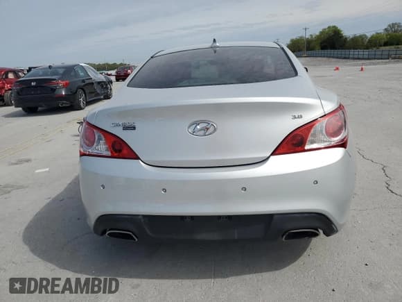 ✅ 2011 Hyundai Genesis Coupe Grand Touring • VIN: KMHHU6KH0BU045993 • Lot: 53572805. Wystawiony na Copart z przebiegiem 61 244 mil. Bezpłatny archiwum sprzedaży aukcyjnych z USA i szczegółowy raport historii pojazdu na DreamBid. Zdjęcie 6.