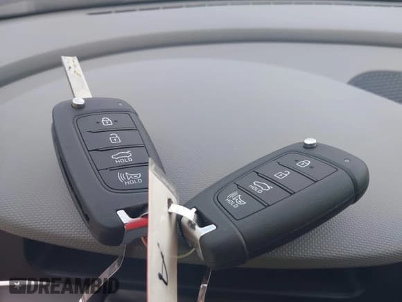 ✅ 2024 Hyundai Elantra SE • VIN: KMHLL4DG0RU784796 • Lot: 42354131. Wystawiony na IAAI z przebiegiem 20 784 mil. Bezpłatny archiwum sprzedaży aukcyjnych z USA i szczegółowy raport historii pojazdu na DreamBid. Zdjęcie 11.