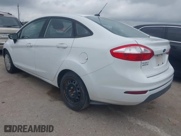 ✅ 2016 Ford Fiesta S • VIN: 3FADP4AJ5GM206746 • Лот: 43727830. Опубликован ранее на IAAI с пробегом 63 265 миль. Бесплатный доступ к архиву аукционных продаж из США и подробный отчёт об истории автомобиля на DreamBid. Изображение 3.