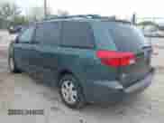 2005 Toyota Sienna LE z VIN 5TDZA23C75S363339, wystawiony jako IAAI lot #43459567 z przebiegiem 184 187 mil mil oraz . Historia ofert i sprzedaży dostępna na DreamBid. Obrazek 3.