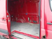 ✅ 2012 Mercedes-Benz Sprinter Cargo • VIN: WD3PE7CC6C5675822 • Lot: 43438138. Wystawiony na IAAI z przebiegiem 278 996 mil. Bezpłatny archiwum sprzedaży aukcyjnych z USA i szczegółowy raport historii pojazdu na DreamBid. Zdjęcie 8.