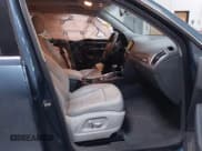 ✅ 2016 Audi Q5 Premium Plus • VIN: WA1L2AFP7GA136934 • Lot: 41833639. Wystawiony na IAAI z przebiegiem 87 278 mil. Bezpłatny archiwum sprzedaży aukcyjnych z USA i szczegółowy raport historii pojazdu na DreamBid. Zdjęcie 5.