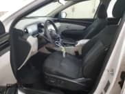 ✅ 2022 Hyundai Tucson SEL • VIN: 5NMJF3AE9NH070652 • Lot: 77156854. Wystawiony na Copart z przebiegiem 44 692 mil. Bezpłatny archiwum sprzedaży aukcyjnych z USA i szczegółowy raport historii pojazdu na DreamBid. Zdjęcie 7.