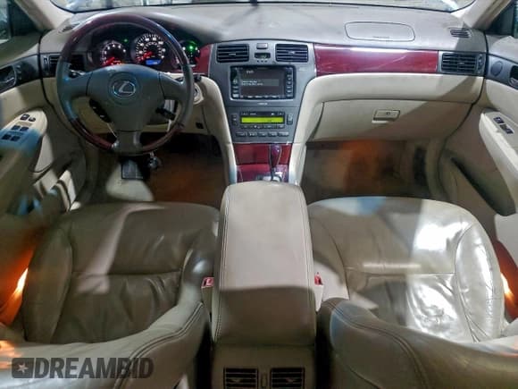 ✅ 2002 Lexus ES 300 • VIN: JTHBF30G920037491 • Лот: 93692625. Опубликован ранее на Copart с пробегом 124 463 миль. Бесплатный доступ к архиву аукционных продаж из США и подробный отчёт об истории автомобиля на DreamBid. Изображение 8.