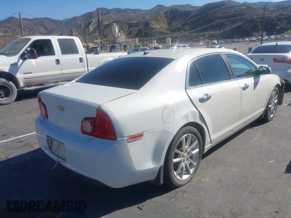 ✅ 2011 Chevrolet Malibu LTZ • VIN: 1G1ZE5E17BF272903 • Лот: 43594559. Опубликован ранее на IAAI с пробегом 181 704 миль. Бесплатный доступ к архиву аукционных продаж из США и подробный отчёт об истории автомобиля на DreamBid. Изображение 4.