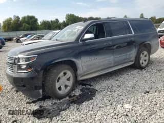 2018 Chevrolet Suburban Premier z VIN 1GNSKJKC2JR386327, wystawiony jako Copart lot #71428865 z przebiegiem 82 855 mil mil oraz Czysty tytuł • Clean title. Historia ofert i sprzedaży dostępna na DreamBid. Obrazek 1.