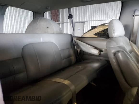 1996 Chevrolet Tahoe с VIN 3GNEK18R8TG153886, выставлен на аукционе Copart как лот 82260705 с пробегом 126 142 миль миль и Списание • Salvage title. История ставок и продаж доступна на DreamBid. Изображение 11.