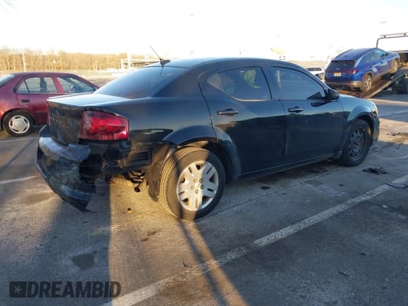 ✅ 2013 Dodge Avenger SE • VIN: 1C3CDZAB1DN772753 • Лот: 41299215. Опубликован ранее на IAAI с пробегом 132 102 миль. Бесплатный доступ к архиву аукционных продаж из США и подробный отчёт об истории автомобиля на DreamBid. Изображение 4.