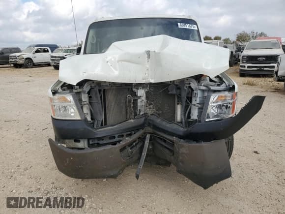 ✅ 2016 Nissan NV SV • VIN: 1N6AF0KY3GN816426 • Лот: 86851675. Опубликован ранее на Copart с пробегом 209 286 миль. Бесплатный доступ к архиву аукционных продаж из США и подробный отчёт об истории автомобиля на DreamBid. Изображение 5.