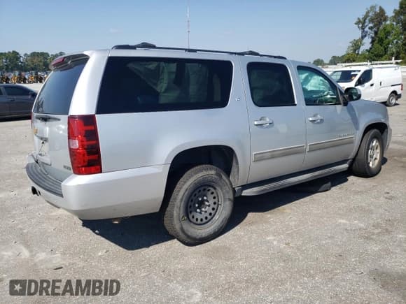 ✅ 2012 Chevrolet Suburban LT • VIN: 1GNSCJE03CR199969 • Lot: 74335844. Wystawiony na Copart z przebiegiem 255 324 mil. Bezpłatny archiwum sprzedaży aukcyjnych z USA i szczegółowy raport historii pojazdu na DreamBid. Zdjęcie 3.