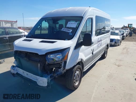 ✅ 2024 Ford Transit Passenger XL • VIN: 1FBAX2C89PKB52360 • Lot: 41381594. Listed on IAAI with 43,067 mi. Free auction sales archive from the USA and detailed vehicle history report at DreamBid. Image 22.