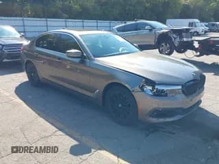 ✅ 2018 BMW 5 Series 530i xDrive • VIN: WBAJA7C54JWA73002 • Лот: 43204970. Опубликован ранее на IAAI с пробегом 74 400 миль. Бесплатный доступ к архиву аукционных продаж из США и подробный отчёт об истории автомобиля на DreamBid. Изображение 1.
