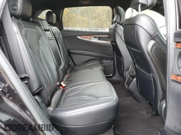 ✅ 2019 Lincoln Nautilus Reserve • VIN: 2LMPJ6L90KBL51257 • Lot: 89906745. Listed on Copart with 71,040 mi. Free auction sales archive from the USA and detailed vehicle history report at DreamBid. Image 11.