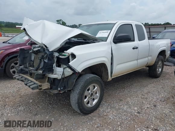 ✅ 2020 Toyota Tacoma SR • VIN: 5TFSX5EN7LX071665 • Lot: 42701048. Listed on IAAI with 126,244 mi. Free auction sales archive from the USA and detailed vehicle history report at DreamBid. Image 19.