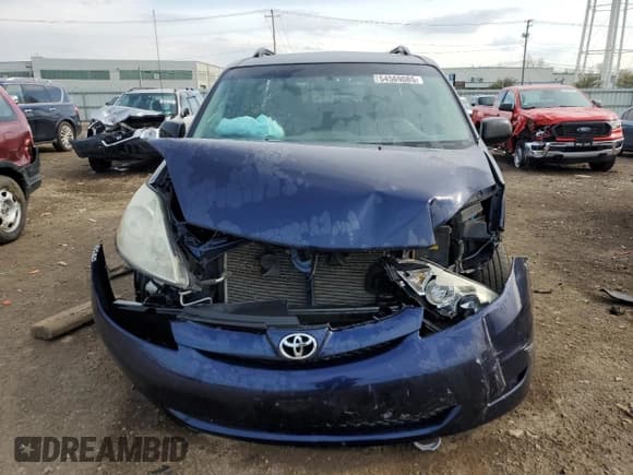 ✅ 2006 Toyota Sienna CE • VIN: 5TDZA23CX6S431313 • Lot: 54569085. Listed on Copart with 196,528 mi. Free auction sales archive from the USA and detailed vehicle history report at DreamBid. Image 5.