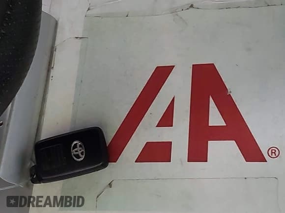 ✅ 2014 Toyota Prius Four • VIN: JTDKN3DU7E1762008 • Lot: 43828816. Listed on IAAI with 251,587 mi. Free auction sales archive from the USA and detailed vehicle history report at DreamBid. Image 11.