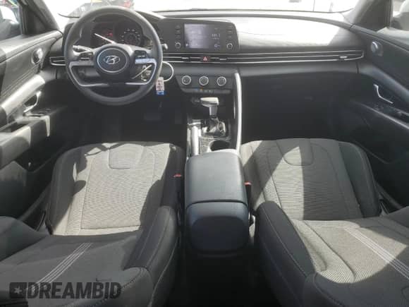 2021 Hyundai Elantra SE z VIN 5NPLL4AG3MH052738, wystawiony jako Copart lot #86652055 z przebiegiem 57 355 mil mil oraz Szkoda całkowita • Salvage title. Historia ofert i sprzedaży dostępna na DreamBid. Obrazek 8.