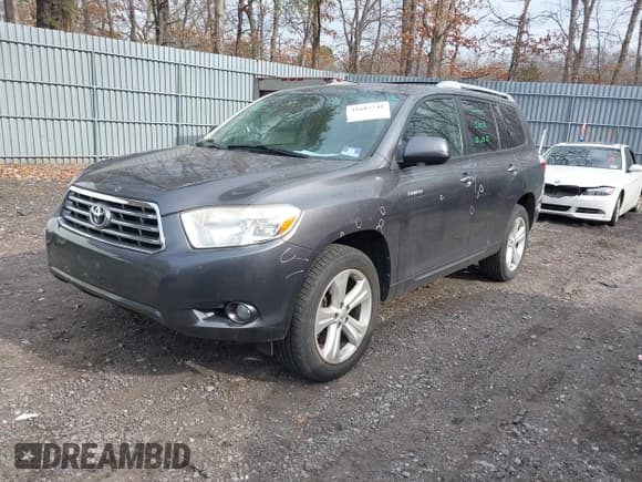 ✅ 2010 Toyota Highlander Limited • VIN: JTEDK3EH2A2156022 • Lot: 41683741. Listed on IAAI with 165,099 mi. Free auction sales archive from the USA and detailed vehicle history report at DreamBid. Image 17.