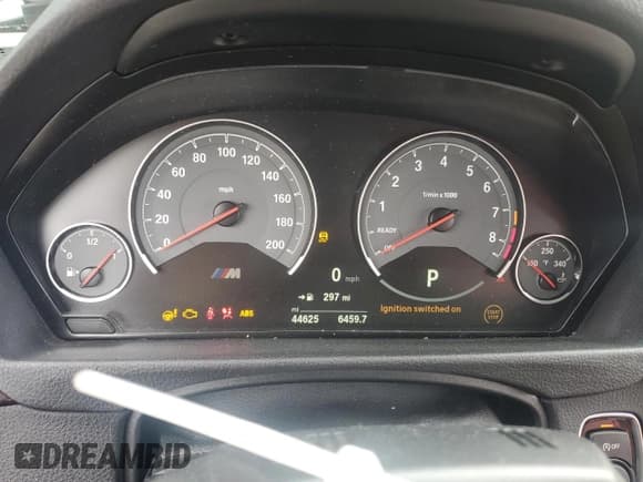 ✅ 2017 BMW M4 • VIN: WBS3U9C54HP970801 • Lot: 85504335. Listed on Copart with 44,625 mi. Free auction sales archive from the USA and detailed vehicle history report at DreamBid. Image 9.