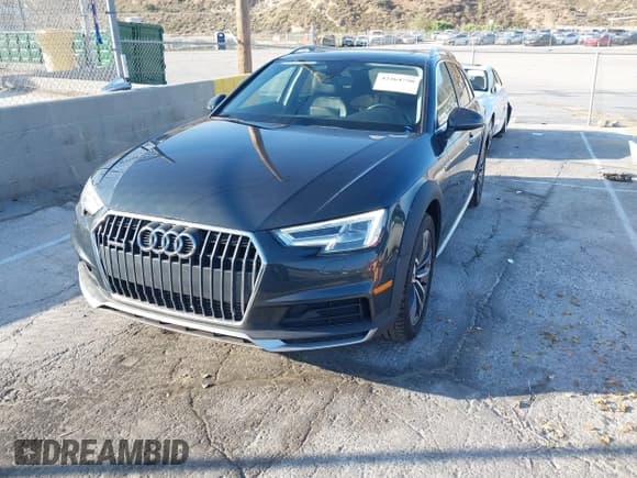 ✅ 2018 Audi A4 allroad Premium Plus • VIN: WA18NAF44JA231266 • Lot: 42464750. Wystawiony na IAAI z przebiegiem 89 992 mil. Bezpłatny archiwum sprzedaży aukcyjnych z USA i szczegółowy raport historii pojazdu na DreamBid. Zdjęcie 17.
