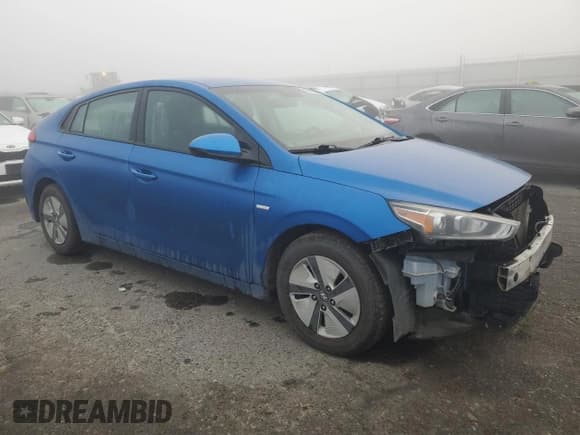 ✅ 2018 Hyundai Ioniq Blue • VIN: KMHC65LCXJU063675 • Лот: 83433294. Опубликован ранее на Copart с пробегом 296 462 миль. Бесплатный доступ к архиву аукционных продаж из США и подробный отчёт об истории автомобиля на DreamBid. Изображение 4.
