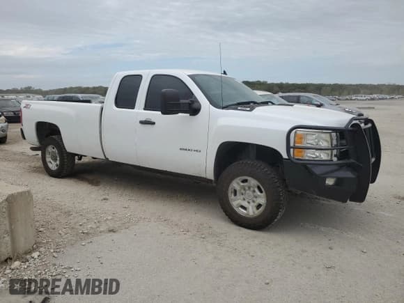 ✅ 2010 Chevrolet Silverado 2500HD LT • VIN: 1GC5KXBG1AZ167029 • Лот: 82366385. Опубликован ранее на Copart с пробегом 211 197 миль. Бесплатный доступ к архиву аукционных продаж из США и подробный отчёт об истории автомобиля на DreamBid. Изображение 4.