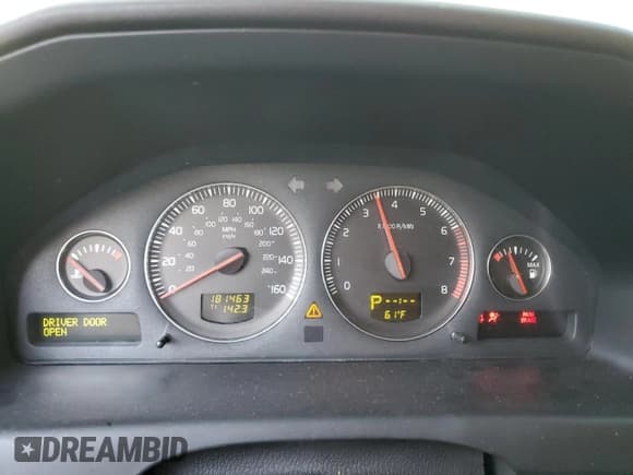 ✅ 2005 Volvo S60 • VIN: YV1RS592752462788 • Lot: 86991445. Wystawiony na Copart z przebiegiem 181 463 mil. Bezpłatny archiwum sprzedaży aukcyjnych z USA i szczegółowy raport historii pojazdu na DreamBid. Zdjęcie 9.