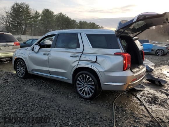 ✅ 2024 Hyundai Palisade Calligraphy • VIN: KM8R7DGEXRU754861 • Лот: 81517824. Опубликован ранее на Copart с пробегом 8 513 миль. Бесплатный доступ к архиву аукционных продаж из США и подробный отчёт об истории автомобиля на DreamBid. Изображение 2.