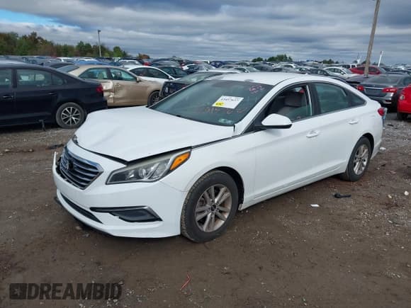 ✅ 2016 Hyundai Sonata SE • VIN: 5NPE24AF7GH283682 • Lot: 43457637. Listed on IAAI with 161,697 mi. Free auction sales archive from the USA and detailed vehicle history report at DreamBid. Image 2.