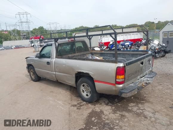 ✅ 1999 Chevrolet Silverado 1500 • VIN: 1GCEC14W5XE203643 • Lot: 43342235. Listed on IAAI with Not provided. Free auction sales archive from the USA and detailed vehicle history report at DreamBid. Image 3.