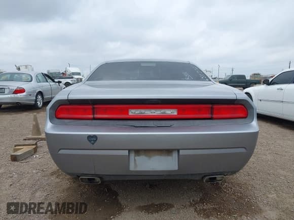 ✅ 2013 Dodge Challenger Rallye Redline • VIN: 2C3CDYAG7DH653376 • Lot: 41689049. Wystawiony na IAAI z przebiegiem 186 843 mil. Bezpłatny archiwum sprzedaży aukcyjnych z USA i szczegółowy raport historii pojazdu na DreamBid. Zdjęcie 16.