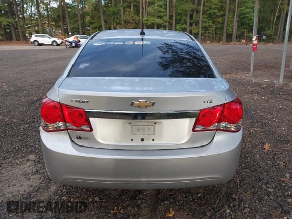 ✅ 2011 Chevrolet Cruze LTZ • VIN: 1G1PH5S94B7194213 • Лот: 43387084. Опубликован ранее на IAAI с пробегом 142 321 миль. Бесплатный доступ к архиву аукционных продаж из США и подробный отчёт об истории автомобиля на DreamBid. Изображение 16.