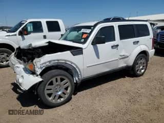 2011 Dodge Nitro Heat z VIN 1D4PU4GK5BW559838, wystawiony jako Copart lot #68299575 z przebiegiem 54 496 mil mil oraz Szkoda całkowita • Salvage title. Historia ofert i sprzedaży dostępna na DreamBid. Obrazek 1.