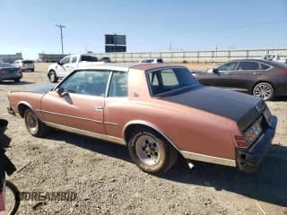 ✅ 1979 Chevrolet Monte Carlo • VIN: 1Z37H9D520488 • Лот: 77283914. Опубликован ранее на Copart с пробегом 49 514 миль. Бесплатный доступ к архиву аукционных продаж из США и подробный отчёт об истории автомобиля на DreamBid. Изображение 2.
