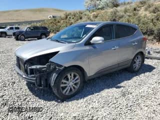 2013 Hyundai Tucson Limited with VIN KM8JUCAC5DU609131, listed as a Copart auction lot 61047955 with 131,876 mi miles and Salvage title. Bid and sale history available at DreamBid. Image 1.