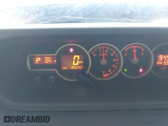 ✅ 2011 Scion xB • VIN: JTLZE4FE5B1128271 • Lot: 43109038. Listed on IAAI with 185,232 mi. Free auction sales archive from the USA and detailed vehicle history report at DreamBid. Image 15.