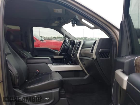 ✅ 2018 Ford F-250 XL • VIN: 1FT7W2BT9JEC77105 • Lot: 42187476. Listed on IAAI with 211,051 mi. Free auction sales archive from the USA and detailed vehicle history report at DreamBid. Image 5.
