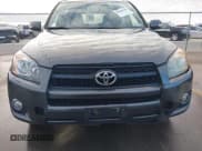 ✅ 2011 Toyota RAV4 Sport • VIN: JTMWF4DV3B5041377 • Lot: 41280120. Wystawiony na IAAI z przebiegiem 139 825 mil. Bezpłatny archiwum sprzedaży aukcyjnych z USA i szczegółowy raport historii pojazdu na DreamBid. Zdjęcie 6.