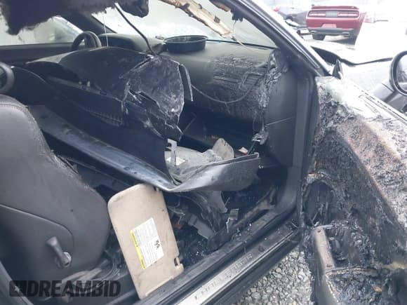 ✅ 2010 Dodge Challenger R/T Classic • VIN: 2B3CJ5DT6AH118905 • Lot: 41309360. Wystawiony na IAAI z przebiegiem Nie podano. Bezpłatny archiwum sprzedaży aukcyjnych z USA i szczegółowy raport historii pojazdu na DreamBid. Zdjęcie 5.