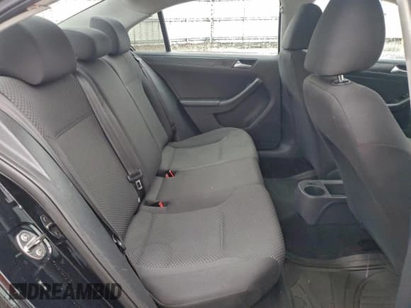 ✅ 2013 Volkswagen Jetta • VIN: 3VW2K7AJ4DM390815 • Lot: 95792385. Wystawiony na Copart z przebiegiem 110 395 mil. Bezpłatny archiwum sprzedaży aukcyjnych z USA i szczegółowy raport historii pojazdu na DreamBid. Zdjęcie 10.