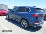 ✅ 2020 BMW X5 sDrive40i • VIN: 5UXCR4C03L9C82755 • Lot: 42494503. Wystawiony na IAAI z przebiegiem 50 706 mil. Bezpłatny archiwum sprzedaży aukcyjnych z USA i szczegółowy raport historii pojazdu na DreamBid. Zdjęcie 3.