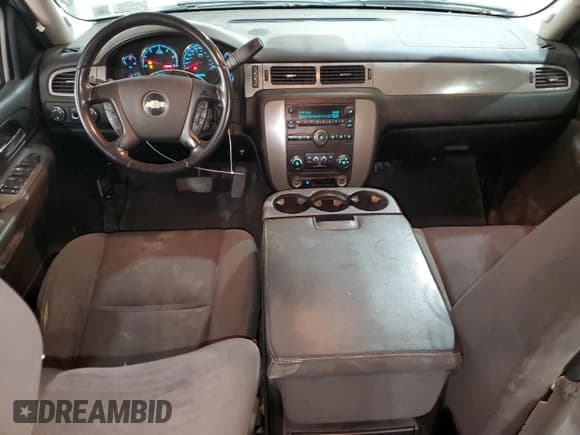 ✅ 2009 Chevrolet Suburban Commercial • VIN: 1GNFK163X9R239129 • Lot: 91366865. Listed on Copart with 205,946 mi. Free auction sales archive from the USA and detailed vehicle history report at DreamBid. Image 8.