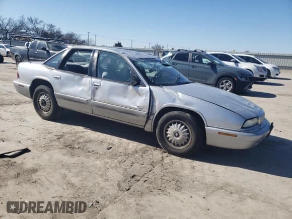✅ 1995 Buick Regal Custom • VIN: 2G4WB52LXS1456065 • Lot: 47444325. Wystawiony na Copart z przebiegiem 169 679 mil. Bezpłatny archiwum sprzedaży aukcyjnych z USA i szczegółowy raport historii pojazdu na DreamBid. Zdjęcie 4.