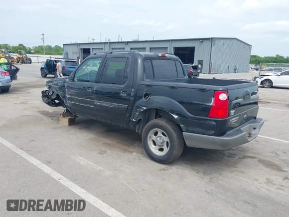 ✅ 2003 Ford Explorer Sport Trac XLS • VIN: 1FMZU67E53UA25646 • Lot: 42841400. Wystawiony na IAAI z przebiegiem 150 181 mil. Bezpłatny archiwum sprzedaży aukcyjnych z USA i szczegółowy raport historii pojazdu na DreamBid. Zdjęcie 3.