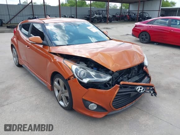 ✅ 2013 Hyundai Veloster Turbo • VIN: KMHTC6AE7DU119420 • Lot: 42676940. Wystawiony na IAAI z przebiegiem 135 948 mil. Bezpłatny archiwum sprzedaży aukcyjnych z USA i szczegółowy raport historii pojazdu na DreamBid. Zdjęcie 1.