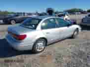 2002 Saturn SL с VIN 1G8ZK52702Z243549, выставлен на аукционе IAAI как лот 43488210 с пробегом 155 263 миль миль и . История ставок и продаж доступна на DreamBid. Изображение 4.